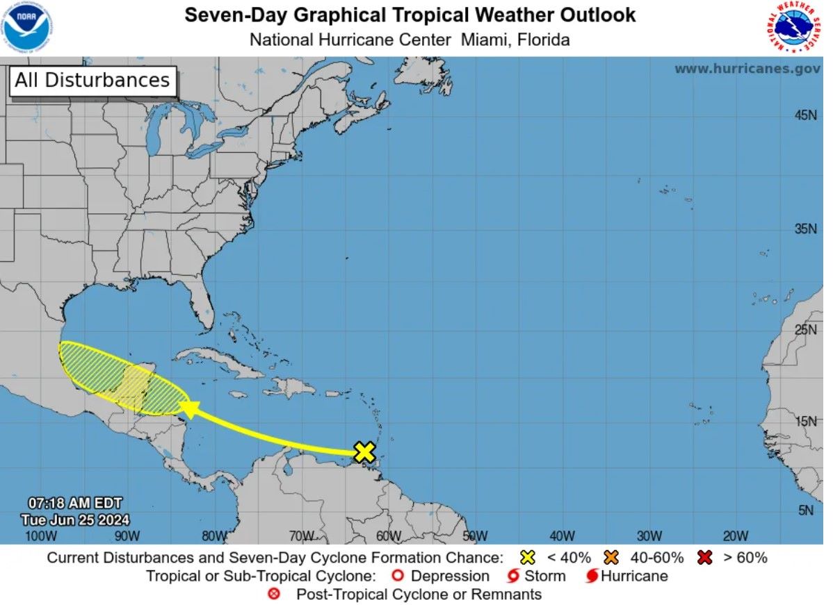 Vùng áp thấp gần Caribbean đang được các nhà dự báo bão theo dõi chặt chẽ. Ảnh: Trung tâm Bão Quốc gia Mỹ