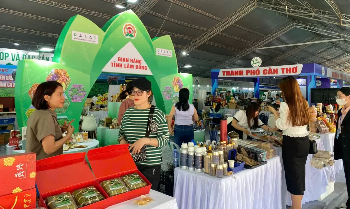 Hơn 2.000 doanh nghiệp tham gia kết nối cung ứng xanh tại TP. Hồ Chí Minh Hơn 2.000 doanh nghiệp tham gia kết nối cung ứng xanh tại TP. Hồ Chí Minh