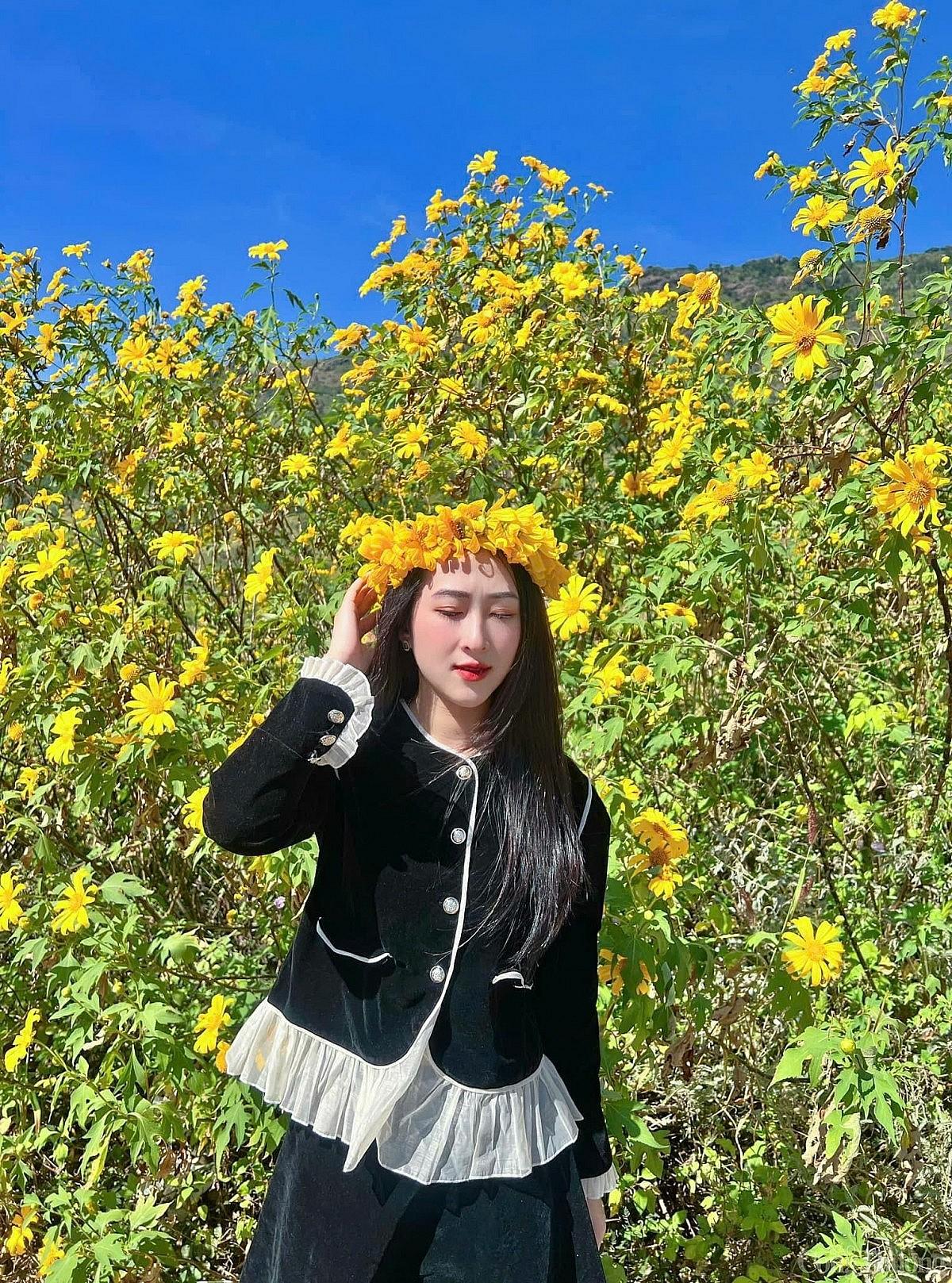 Ngắm hoa dã quỳ khoe sắc trên triền núi lửa Chư Đang Ya mùa lễ hội Ngắm hoa dã quỳ khoe sắc trên triền núi lửa Chư Đang Ya mùa lễ hội