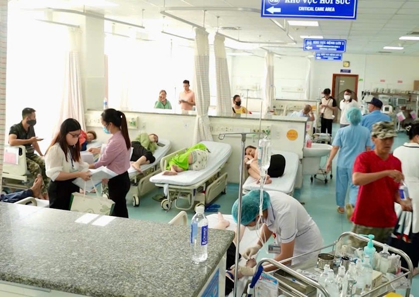 Phòng cấp cứu Bệnh viện Vũng Tàu đã tiếp nhận hàng chục trường hợp ăn bánh mì tiệm CBBĐ
