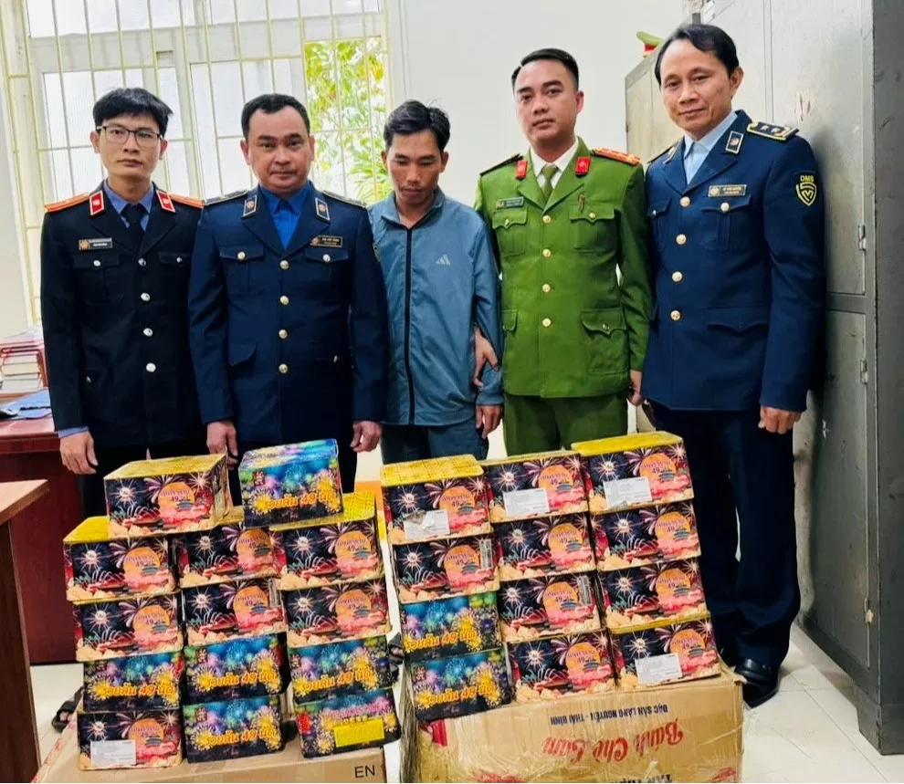 vận chuyển pháo trái phép vận chuyển pháo trái phép