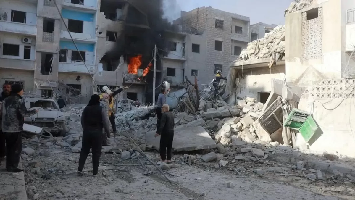 Máy bay chiến đấu của Syria và Nga đã không kích các khu vực do phiến quân kiểm soát để đáp trả cuộc tấn công. Ảnh: REUTERS Máy bay chiến đấu của Syria và Nga đã không kích các khu vực do phiến quân kiểm soát để đáp trả cuộc tấn công. Ảnh: REUTERS
