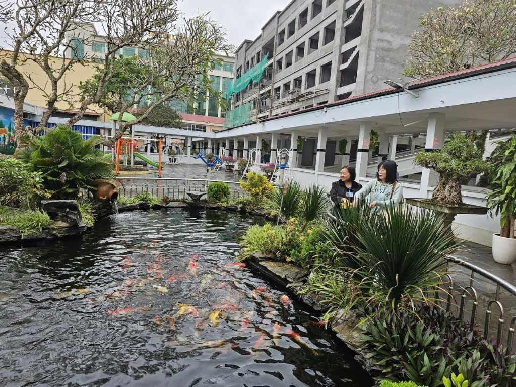 Không gian xanh trong cơ sở y tế tại Phú Thọ. Ảnh: Tuấn Dũng