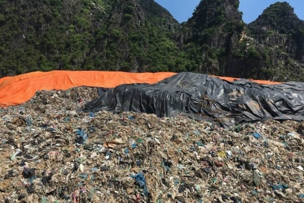 Bãi rác Đông Nam (huyện Đông Sơn) - nơi phát hiện sự việc. Ảnh: Trần Lâm
