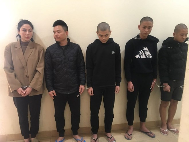 Tạm giữ hình sự 5 đối tượng cướp tài sản ở Thanh Hóa