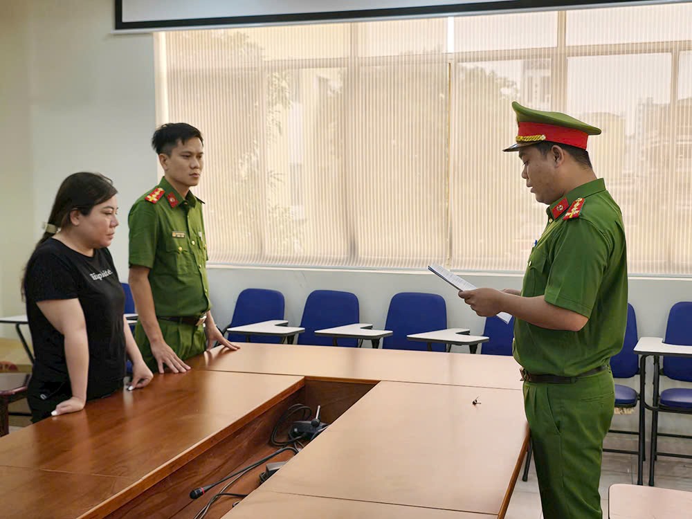 Nguyễn Ngọc Thương tại cơ quan điều tra. Ảnh: Công an cung cấp