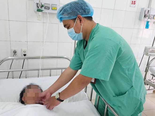 Nhiều ca bệnh sởi ở Huế phải thở máy và khuyến cáo