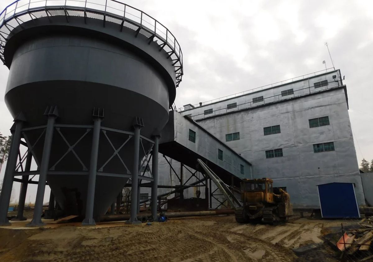 Nhà máy Irshansk ở Ukraina chuyên khai thác và làm giàu quặng titanium. Ảnh: UMCC Titanium