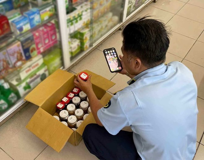 Nguy cơ cho sức khỏe từ thực phẩm chức năng không kiểm chứng