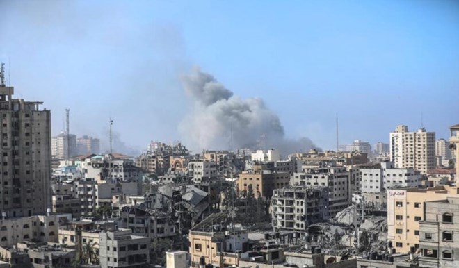 Israel tái triển khai bộ binh ở Gaza sau không kích đẫm máu