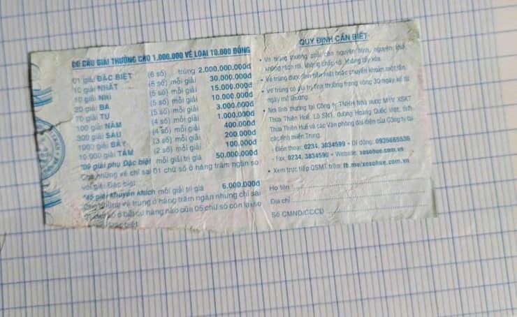 Tờ vé số trúng giải 2 tỉ đồng nhưng bị từ chối trao thưởng của bà Nga. Ảnh: NVCC