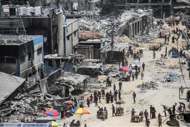 Israel tiến quân vào Gaza, hàng trăm nghìn người chạy trốn