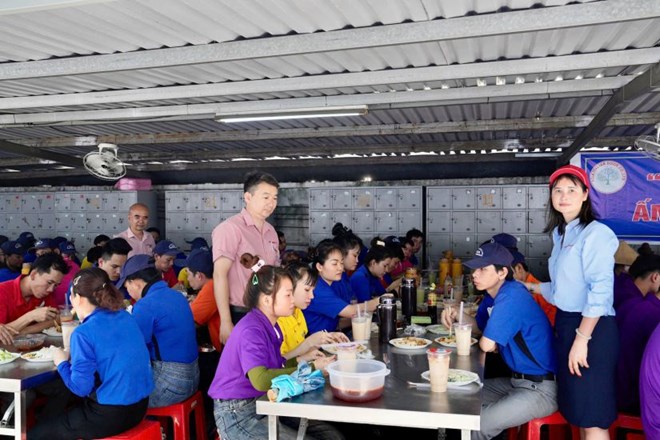 Gắn kết công đoàn - doanh nghiệp vì người lao động ở Bình Dương