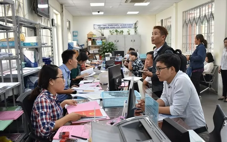 Thủ tướng yêu cầu chủ động, kịp thời bố trí kinh phí chi trả cho người lao động khi sắp xếp bộ máy. Ảnh: Chinhphu.vn