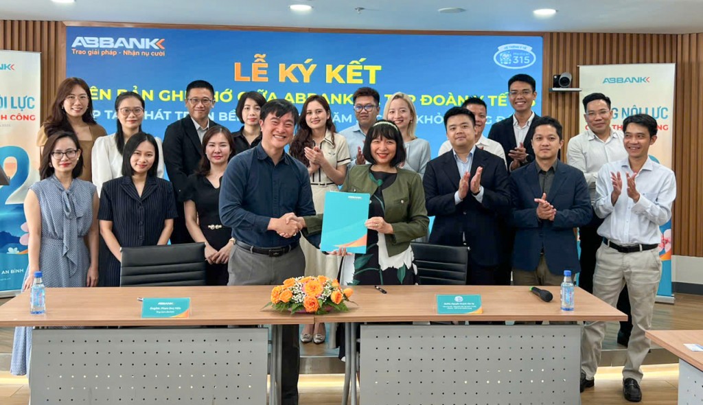 Kết nối y tế - tài chính - công nghệ: ABBANK và Y tế 315 chung tay vì cộng đồng khỏe mạnh Kết nối y tế - tài chính - công nghệ: ABBANK và Y tế 315 chung tay vì cộng đồng khỏe mạnh