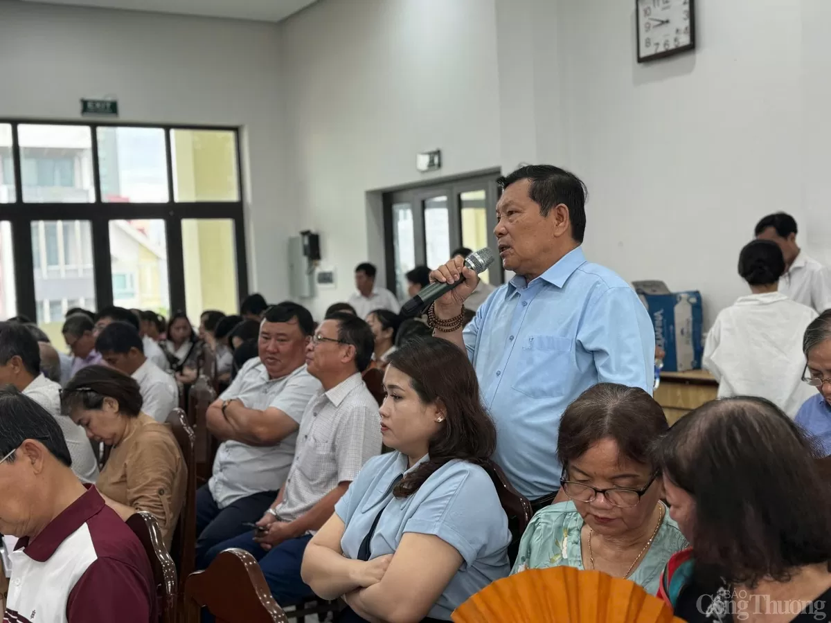 Các cử tri phát biểu ý kiến tại chương trình