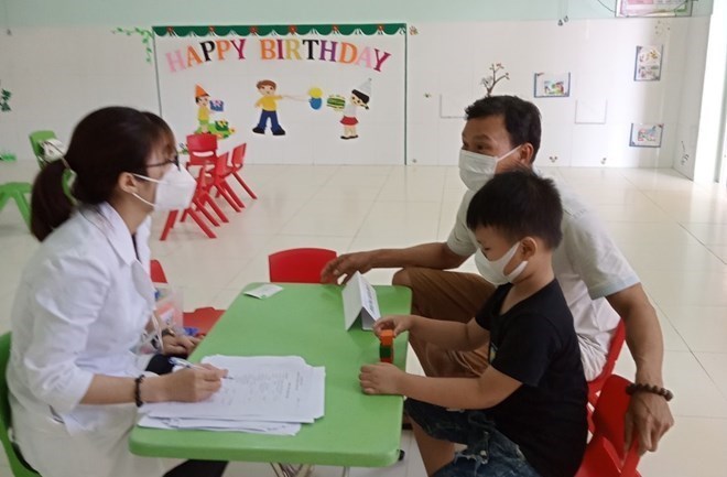 Quy định về những việc người làm tại Trạm Y tế xã không được làm