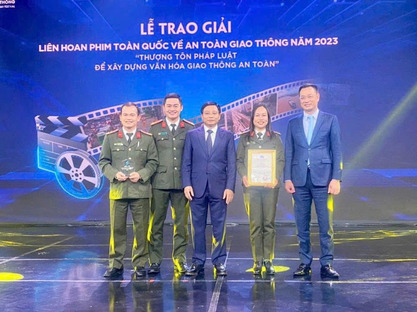 Đạt giải 3 Liên hoan phim toàn quốc về an toàn giao thông
