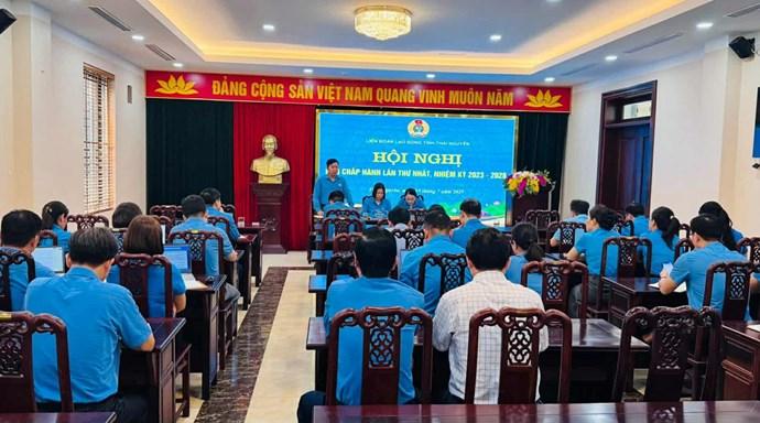 Công bố quyết định thành lập LĐLĐ tỉnh Thái Nguyên