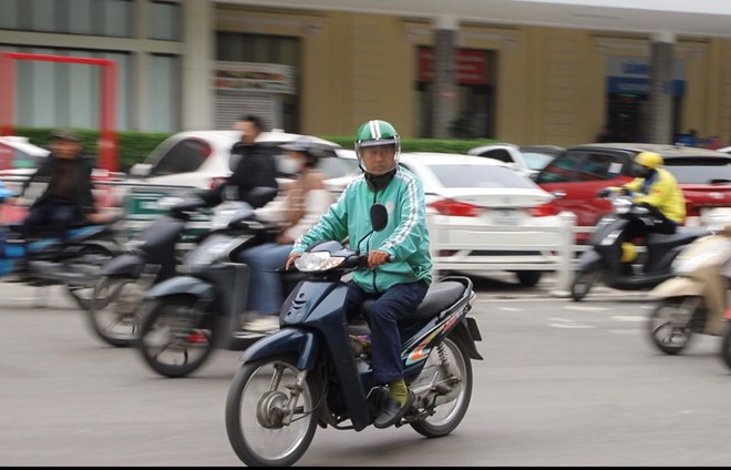 Xe ôm công nghệ ở Hà Nội. Ảnh: Xuyên Đông
