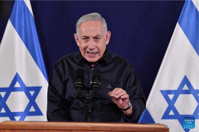 Thủ tướng Israel Netanyahu bị ngộ độc thực phẩm