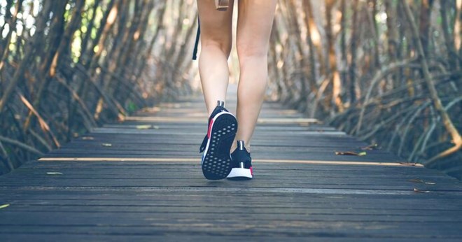 Mẹo đi bộ nhanh nên áp dụng để tăng cường sức khỏe tim mạch