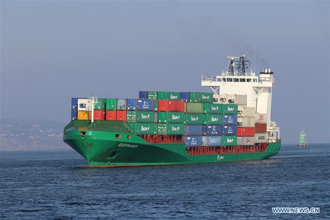 EU chấp nhận mức thuế 15% từ Mỹ