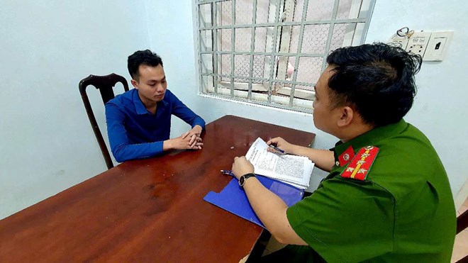 Bắt đối tượng tìm cách dẫn dụ phụ nữ quay clip nhạy cảm rồi tống tiền
