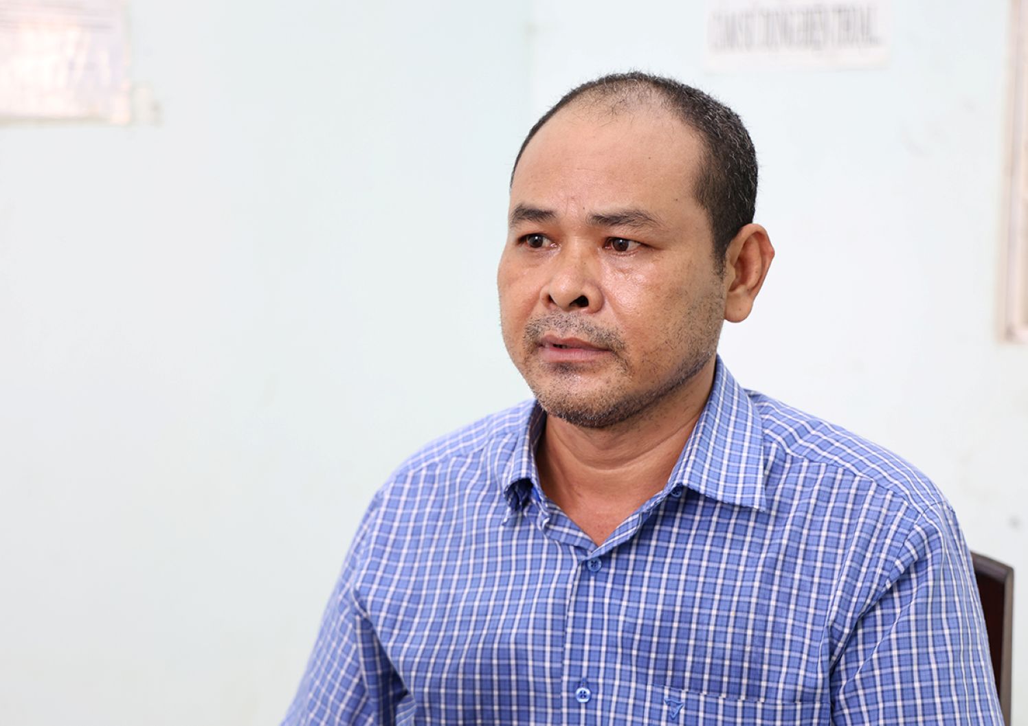 Đối tượng Châu Quanh bị truy nã về tội “Lừa đảo chiếm đoạt tài sản”. Ảnh: Vũ Tiến