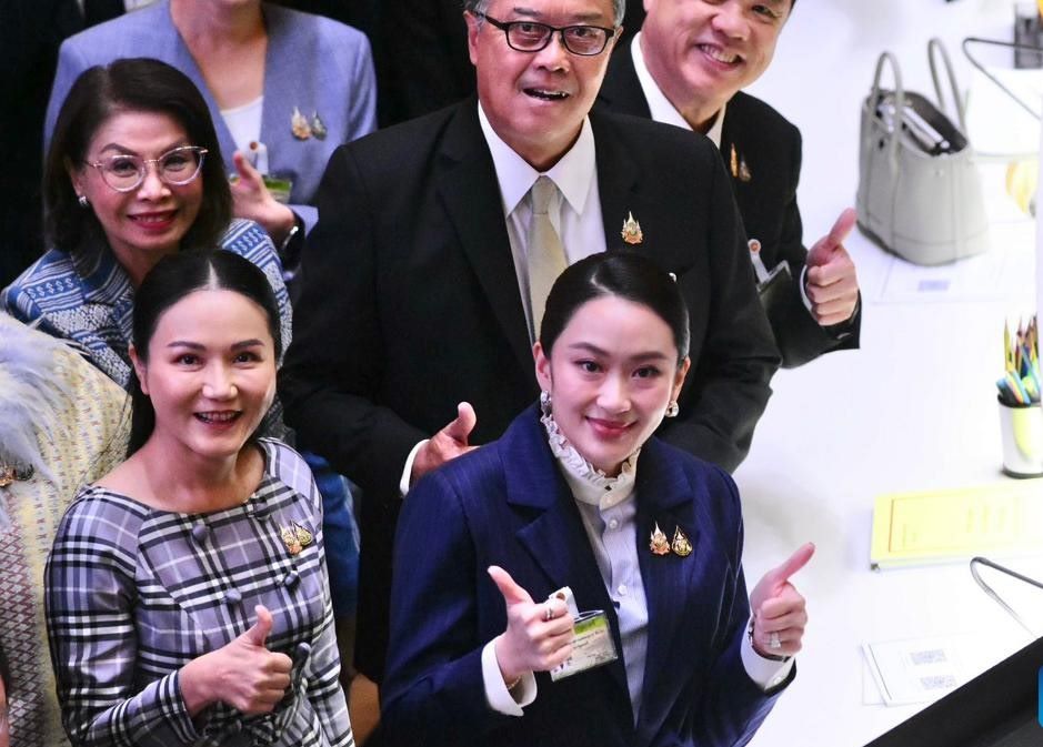 Thủ tướng Paetongtarn Shinawatra vượt qua cuộc bỏ phiếu tín nhiệm ngày 26.3.2025. Ảnh: Xinhua