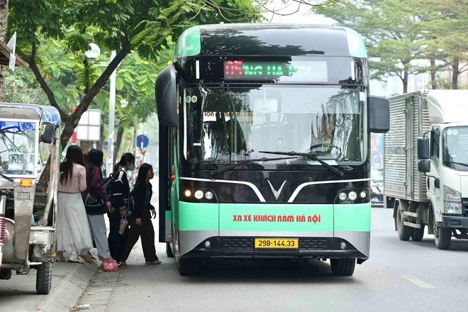 Để đến khu vực diễn ra diễu binh A80, người dân tham khảo các tuyến buýt sau