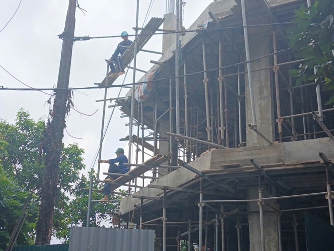 Những phận đời phụ hồ xa quê mưu sinh nơi Thủ đô