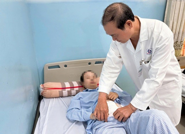 Phối hợp đa chuyên khoa giúp sản phụ ung thư đại tràng và bé trai sinh non an toàn