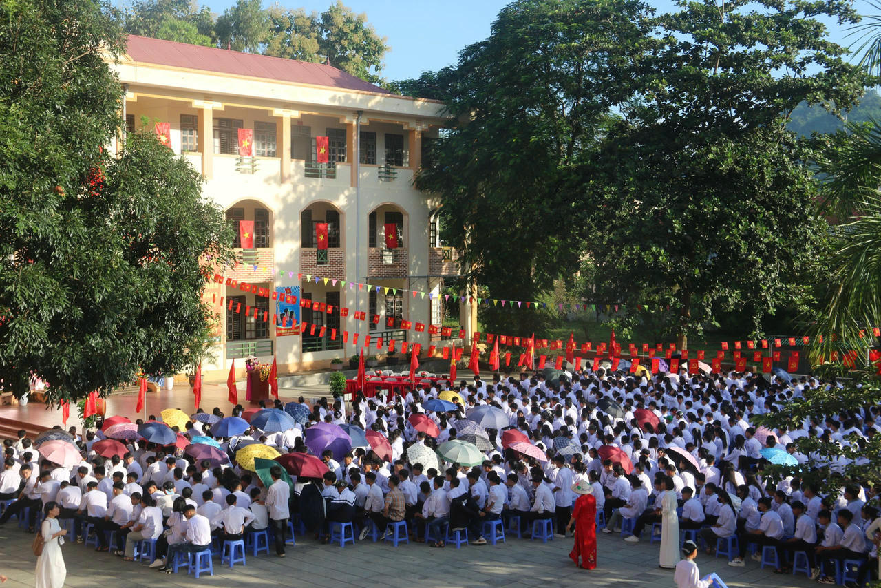 Các trường học đồng loạt tổ chức Lễ khai giảng năm học mới.
