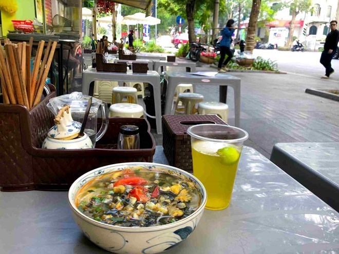 Bộ Y tế cảnh báo các ca ngộ độc tập thể từ bếp ăn công nghiệp, trường học