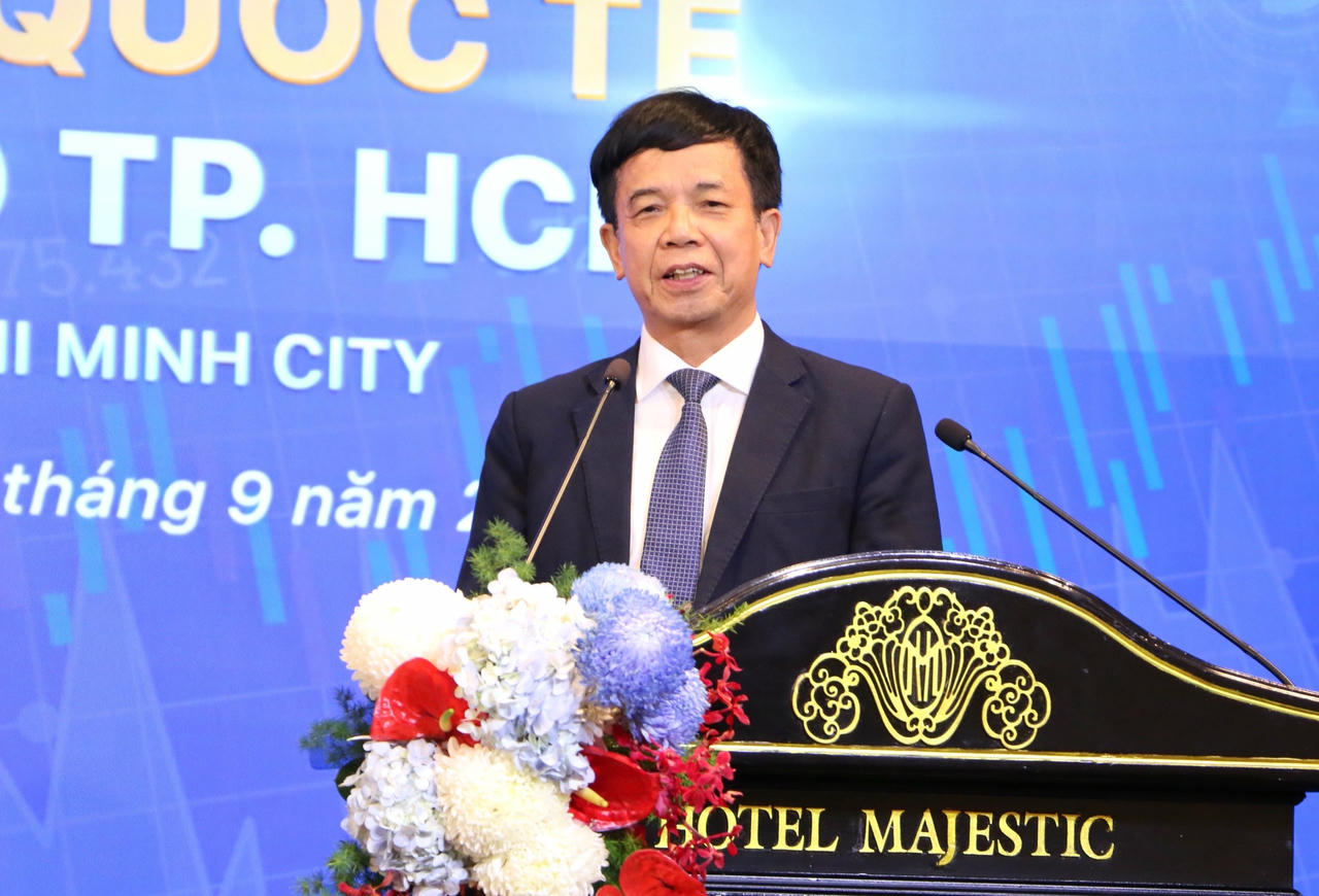 GS.TS Lê Hồng Hạnh, Chủ tịch Trung tâm Trọng tài Quốc tế Việt Nam (VIAC)