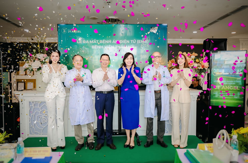 Lễ ra mắt việc triển khai hệ thống hồ sơ bệnh án điện tử tại Bệnh viện Thẩm mỹ JT Angel.