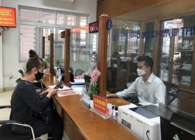 Bộ Nội vụ phản hồi trường hợp công chức nghỉ việc 3 tháng chưa nhận được chế độ