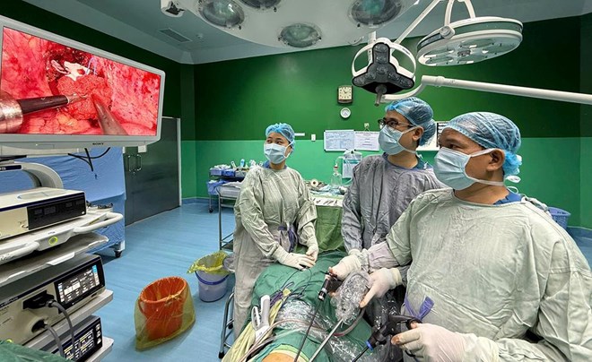 Bác sĩ Đà Nẵng phẫu thuật thành công khối u vỏ bao thần kinh hiếm gặp