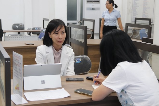 Người lao động tại Hà Nội chật vật tìm việc dịp cuối năm