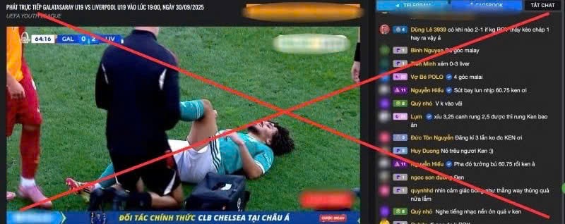 Một trận đấu ở giải trẻ châu Âu, bên cạnh là hàng loạt bình luận