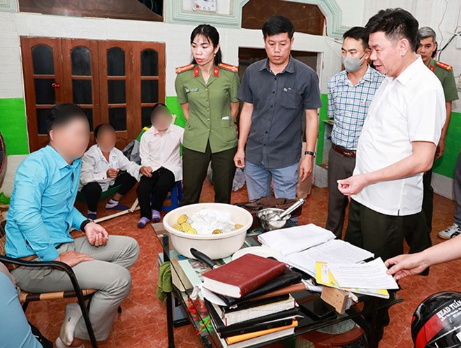 Bắt quả tang tụ điểm Hội thánh Đức Chúa trời mẹ hoạt động ở Lai Châu