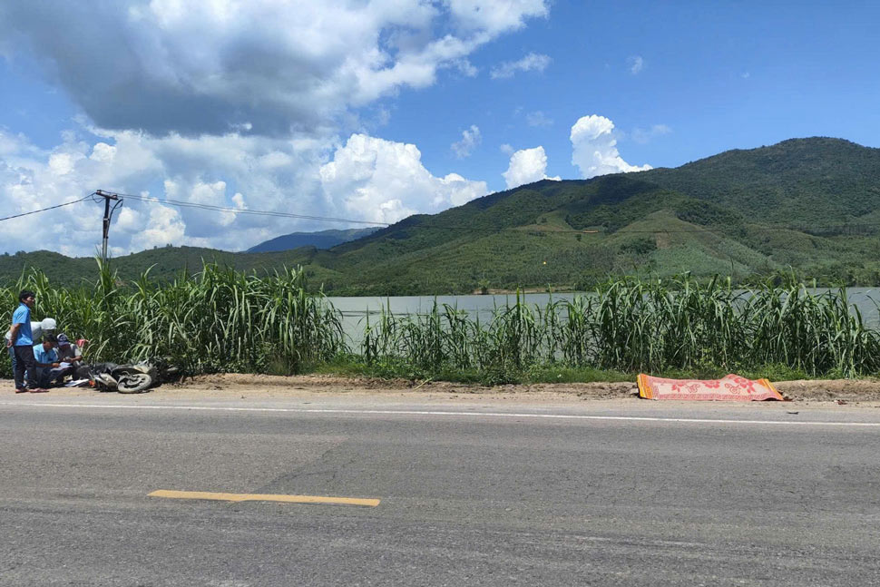 Hiện trường vụ tai nạn. Ảnh: Quang Bát