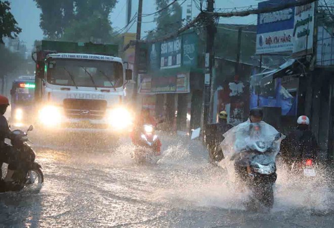 Dự báo khu vực sắp mưa dông trong chiều và đêm nay
