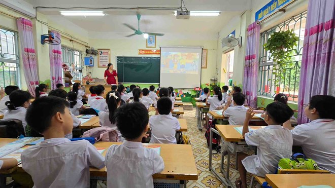 Học sinh Cao Bằng đi học trở lại từ 13.10