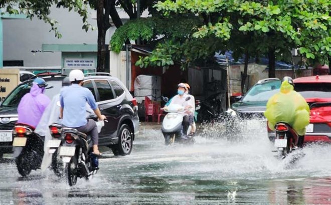 Dự báo khu vực mưa rất to, có nơi vượt mốc 300mm, cảnh báo thời tiết nguy hiểm