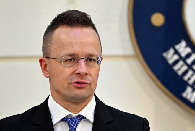 Hungary bất đồng với EU, khẳng định không thể từ bỏ dầu Nga