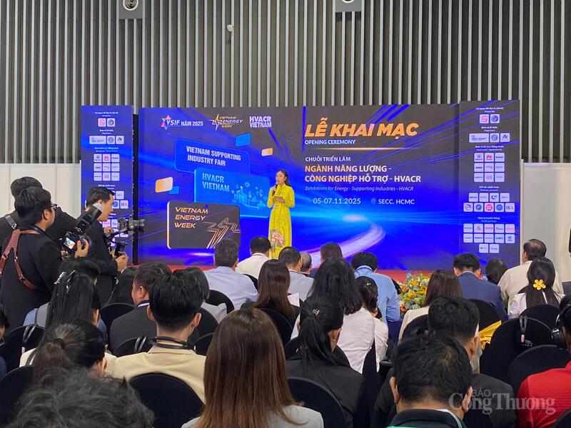 Quang cảnh lễ khai mạc chuỗi sự kiện