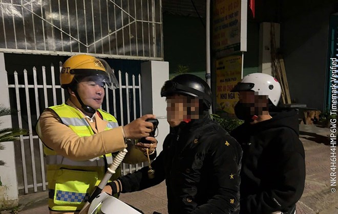 Trong 1 ngày phát hiện hơn 2.400 trường hợp vi phạm nồng độ cồn