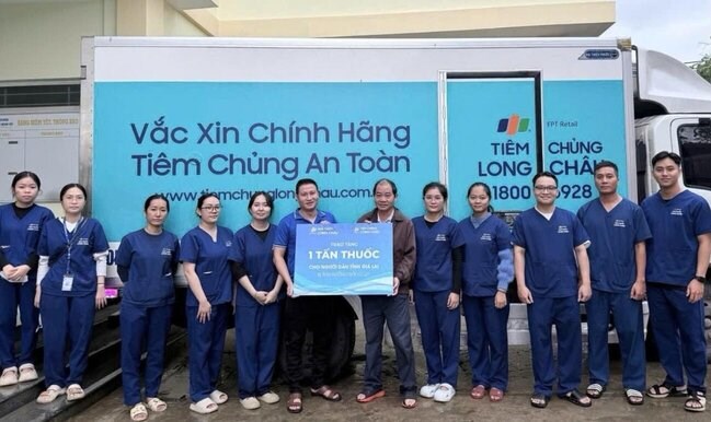 Long Châu hướng về miền Trung, khẩn cấp hỗ trợ thêm 3 tấn thuốc cho người dân